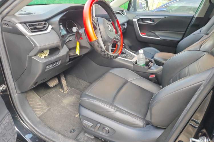 Used Toyota Wildlander 2020 Dual-Motor 2.5L E-CVT Four-Wheel Drive Luxury Edition Driver Seat