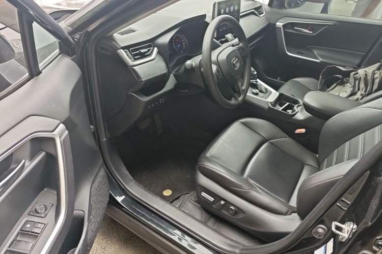 Used Toyota Wildlander 2020 Dual-Motor 2.5L E-CVT Four-Wheel Drive Luxury Edition Driver Seat