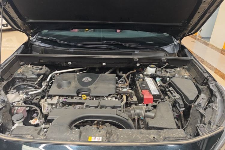Used Toyota Wildlander 2020 2.0L CVT 4x4 Luxury Edition Engine Bay
