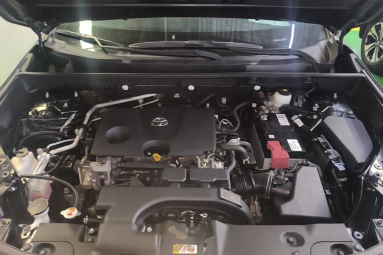 Used Toyota Wildlander 2020 2.0L CVT 4x4 Luxury Edition Engine Bay