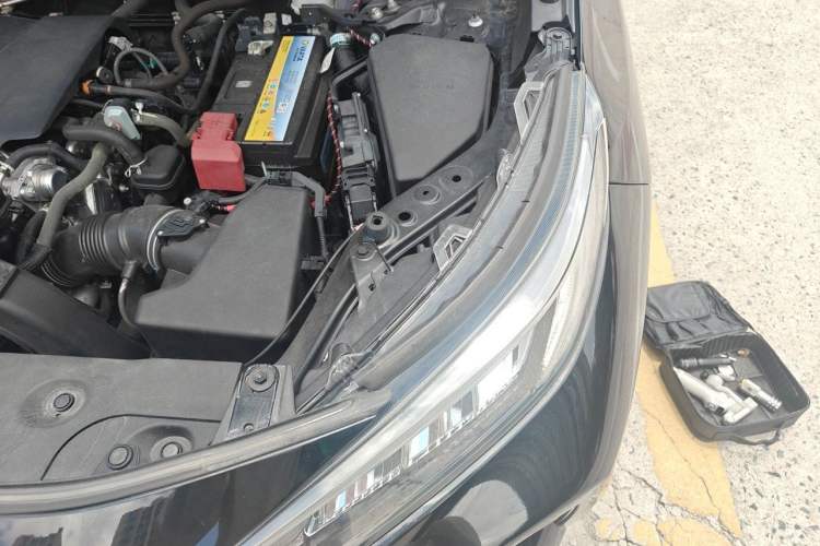 Used Toyota Wildlander 2020 2.0L CVT 4x4 Luxury Edition Engine Bay Left