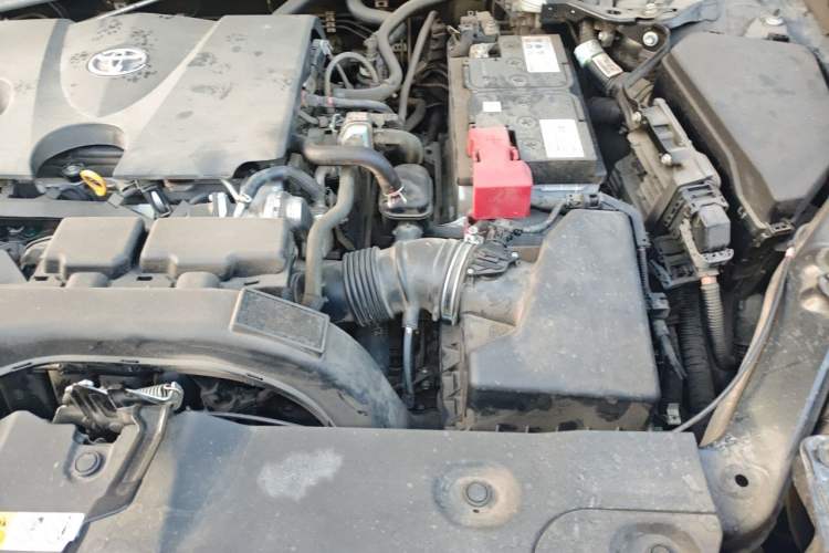 Used Toyota Wildlander 2020 2.0L CVT 4x4 Luxury Edition Engine Bay Left