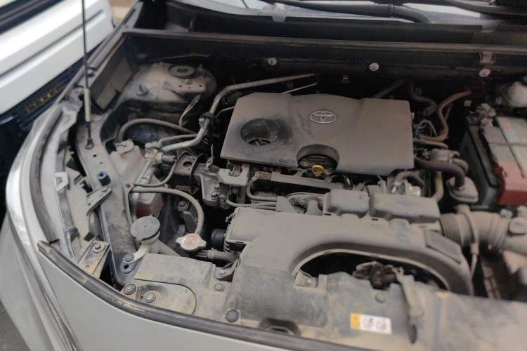 Used Toyota Wildlander 2020 2.0L CVT 4x4 Luxury Edition Engine Bay Right