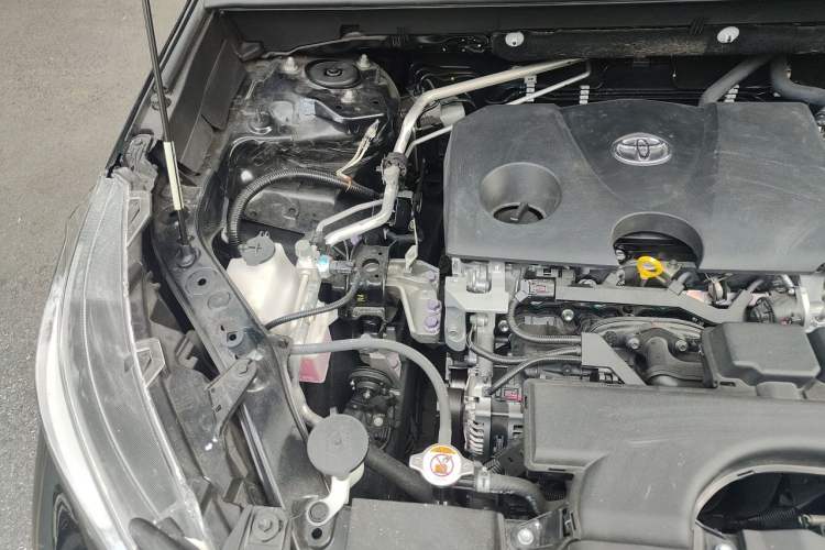 Used Toyota Wildlander 2020 2.0L CVT 4x4 Tech Edition Engine Bay Right