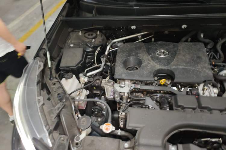 Used Toyota Wildlander 2020 2.0L CVT Two-Wheel Drive Prestige Edition Engine Bay Right