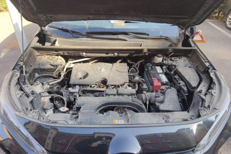 Used Toyota Wildlander 2020 2.0L CVT 4x4 Luxury Edition Engine Bay