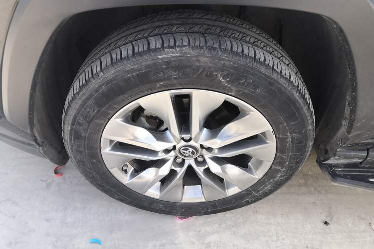 Used Toyota Wildlander 2020 2.0L CVT 4x4 Luxury Edition Exterior 4