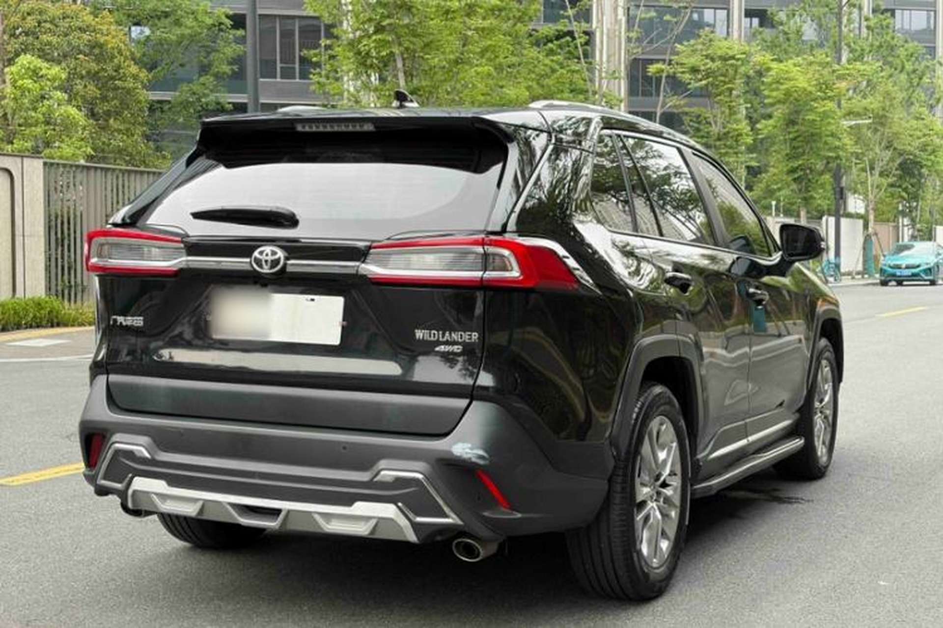Used Toyota Wildlander 2020 2.0L CVT 4x4 Luxury Edition Exterior 5