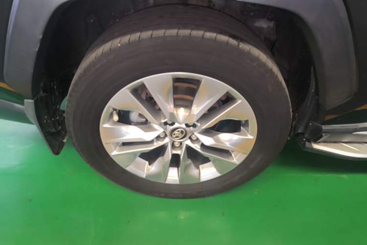 Used Toyota Wildlander 2020 2.0L CVT 4x4 Luxury Edition Exterior 5