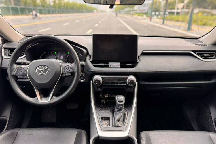Used Toyota Wildlander 2020 2.0L CVT Two-Wheel Drive Luxury Edition Exterior 8