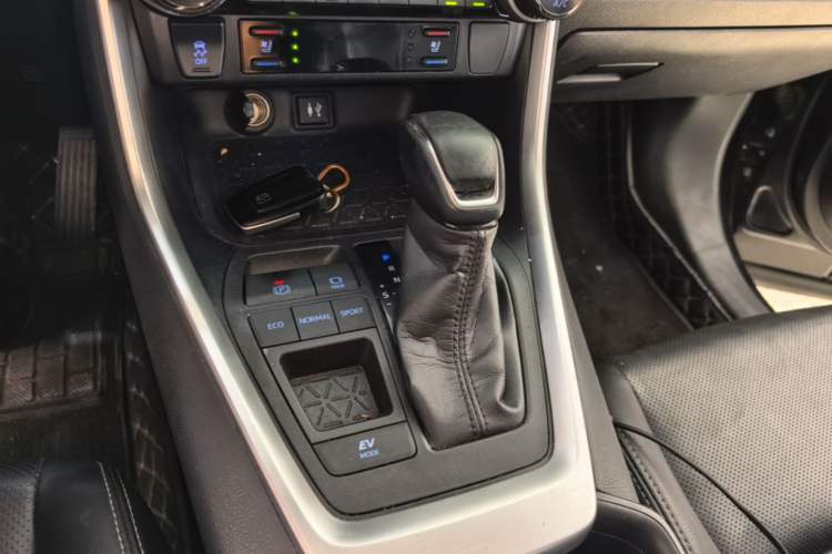 Used Toyota Wildlander 2020 Dual-Engine 2.5L E-CVT Two-Wheel Drive Prestige Edition Gear Lever