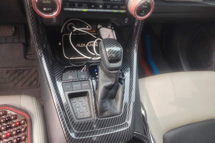 Used Toyota Wildlander 2020 2.0L CVT Two-Wheel Drive Luxury Edition Gear Lever