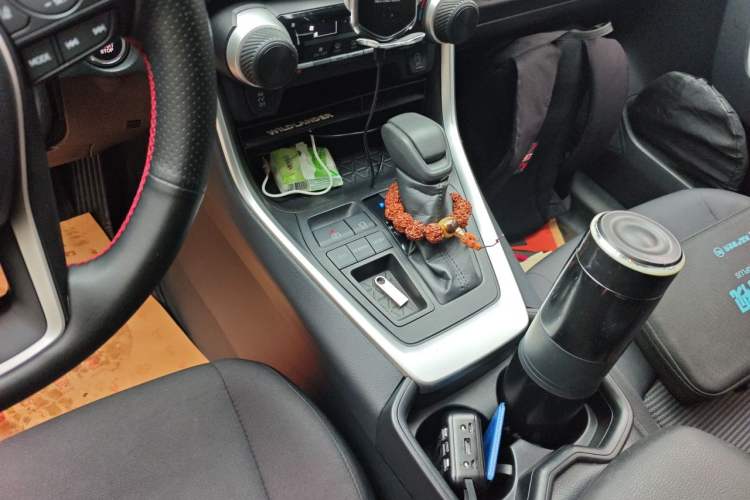 Used Toyota Wildlander 2020 2.0L CVT Two-Wheel Drive Leading Edition Gear Lever