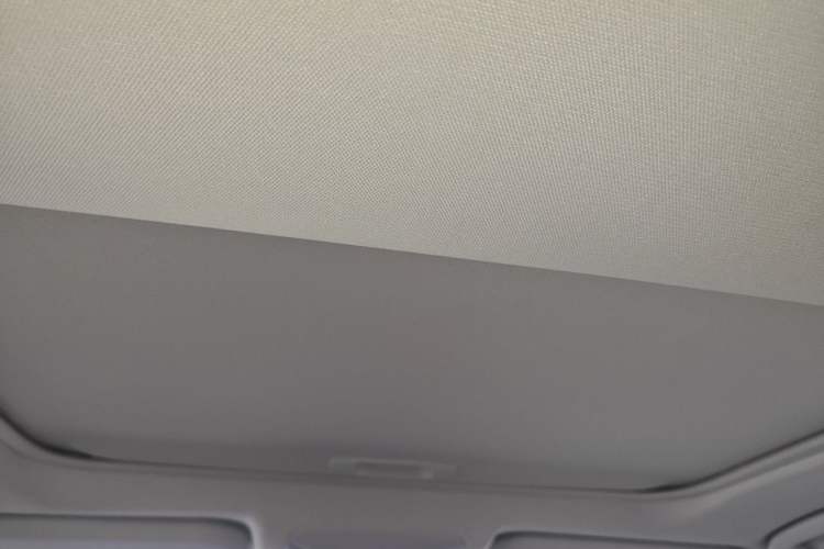 Used Toyota Wildlander 2020 Dual-Motor 2.5L E-CVT Four-Wheel Drive Luxury Edition Headliner