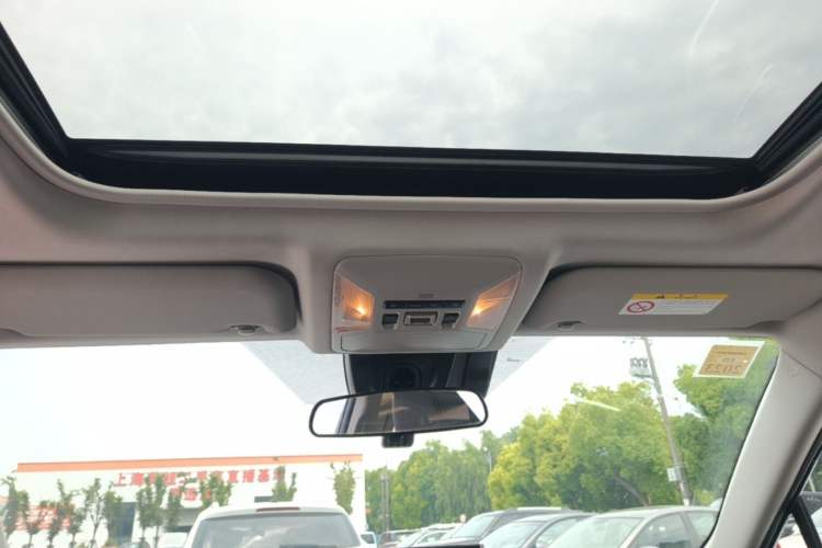 Used Toyota Wildlander 2020 Dual-Engine 2.5L E-CVT Two-Wheel Drive Luxury Edition Headliner
