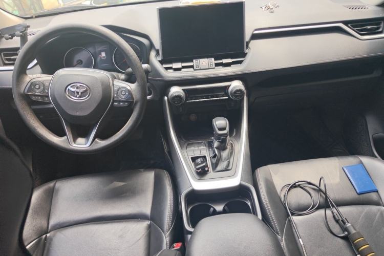 Used Toyota Wildlander 2020 2.0L CVT Two-Wheel Drive Luxury Edition Interior 2