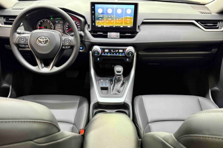 Used Toyota Wildlander 2020 2.0L CVT 4x4 Luxury Edition Interior 3