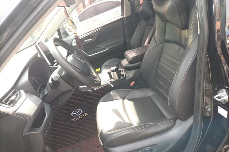 Used Toyota Wildlander 2020 2.0L CVT Two-Wheel Drive Luxury Edition Left Front Seat