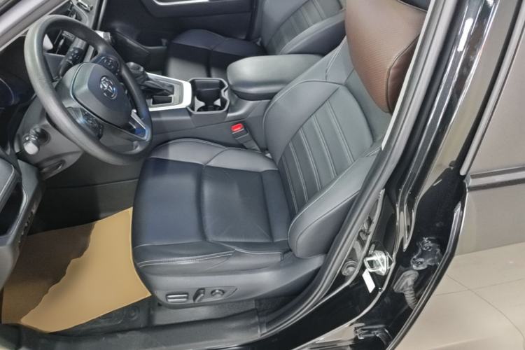 Used Toyota Wildlander 2020 2.0L CVT Two-Wheel Drive Luxury Edition Left Front Seat