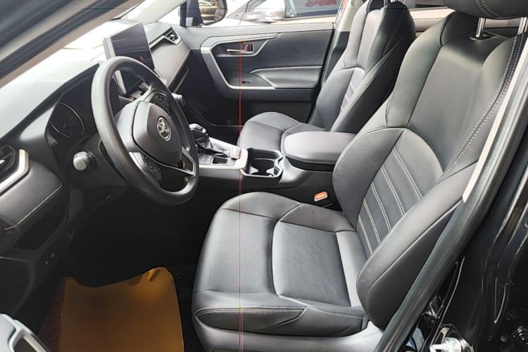 Used Toyota Wildlander 2020 2.0L CVT 4x4 Luxury Edition Left Front Seat