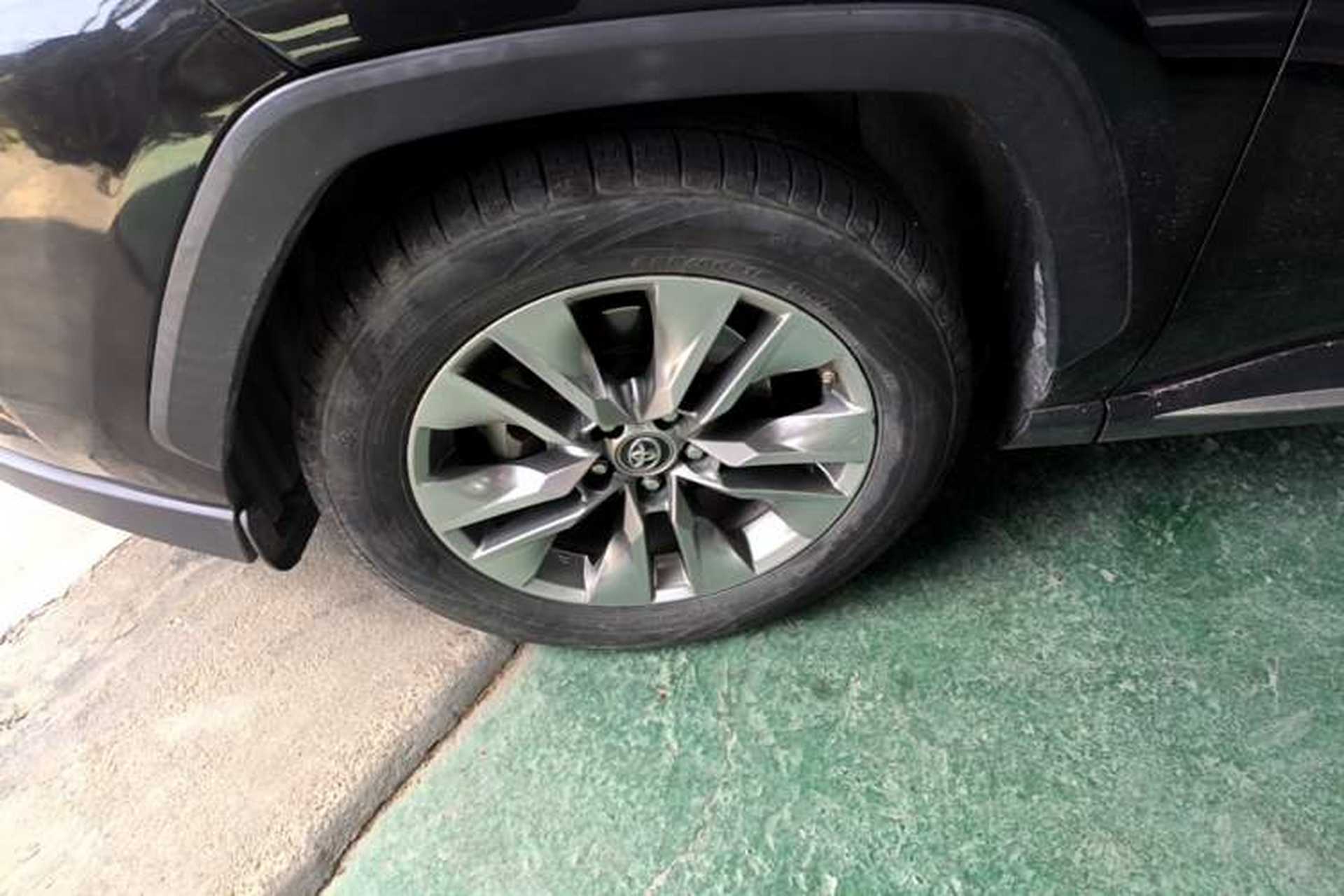 Used Toyota Wildlander 2020 2.0L CVT Two-Wheel Drive Luxury Edition Left Front Wheel Hub