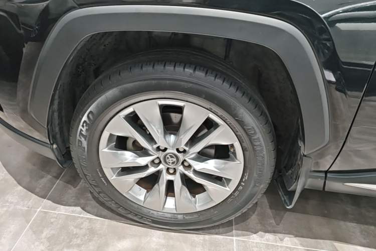 Used Toyota Wildlander 2020 2.0L CVT Two-Wheel Drive Luxury Edition Left Front Wheel Hub
