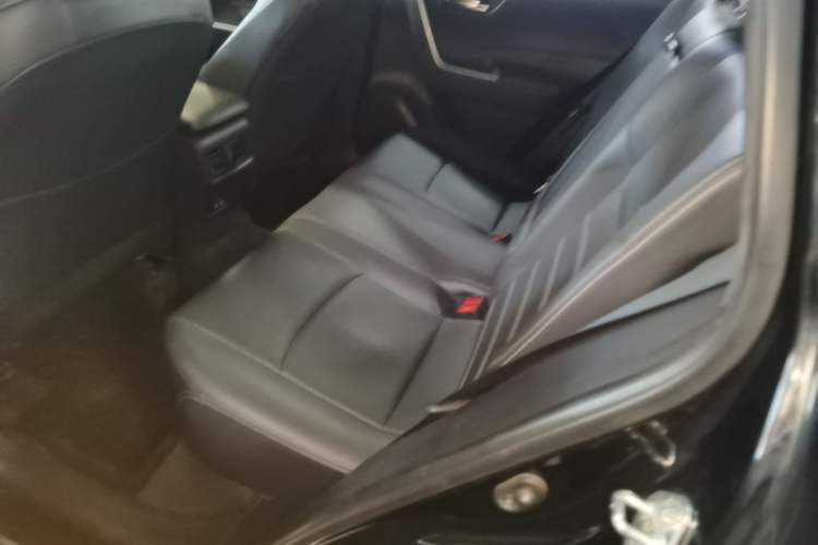 Used Toyota Wildlander 2020 2.0L CVT 4x4 Luxury Edition Left Rear Seat