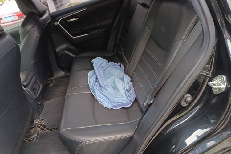 Used Toyota Wildlander 2020 2.0L CVT 4x4 Luxury Edition Left Rear Seat