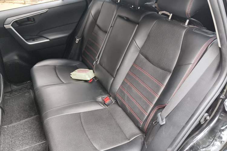 Used Toyota Wildlander 2020 2.0L CVT Two-Wheel Drive Leading Edition Left Rear Seat