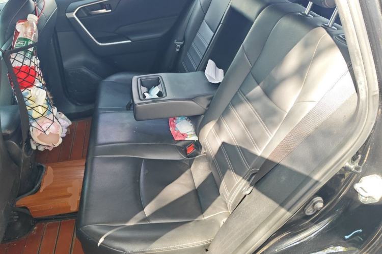 Used Toyota Wildlander 2020 Dual-Engine 2.5L E-CVT Two-Wheel Drive Luxury Edition Left Rear Seat