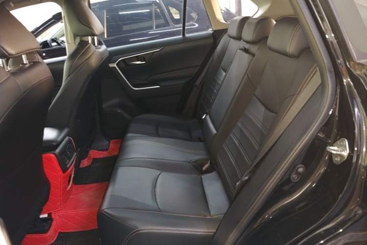 Used Toyota Wildlander 2020 2.0L CVT Two-Wheel Drive Luxury Edition Left Rear Seat