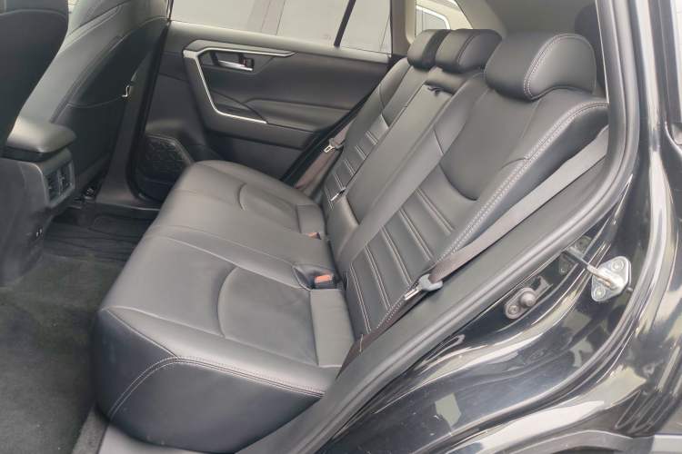 Used Toyota Wildlander 2020 2.0L CVT 4x4 Luxury Edition Left Rear Seat