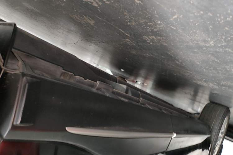 Used Toyota Wildlander 2020 2.0L CVT Two-Wheel Drive Luxury Edition Left Side Sill