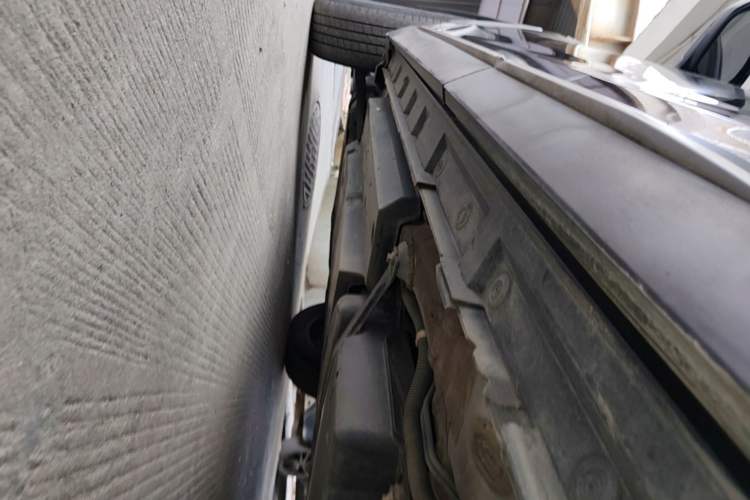 Used Toyota Wildlander 2020 Dual-Engine 2.5L E-CVT Two-Wheel Drive Luxury Edition Left Side Sill