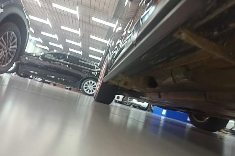 Used Toyota Wildlander 2020 2.0L CVT 4x4 Luxury Edition Left Side Sill