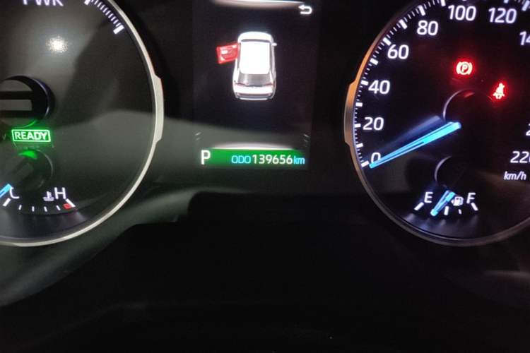 Used Toyota Wildlander 2020 Dual-Engine 2.5L E-CVT Two-Wheel Drive Luxury Edition Odometer Close Up