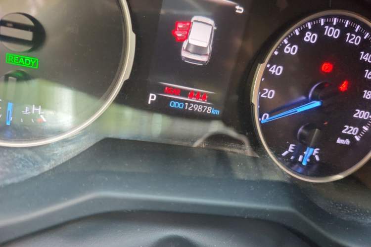 Used Toyota Wildlander 2020 Dual-Engine 2.5L E-CVT Two-Wheel Drive Prestige Edition Odometer Close Up