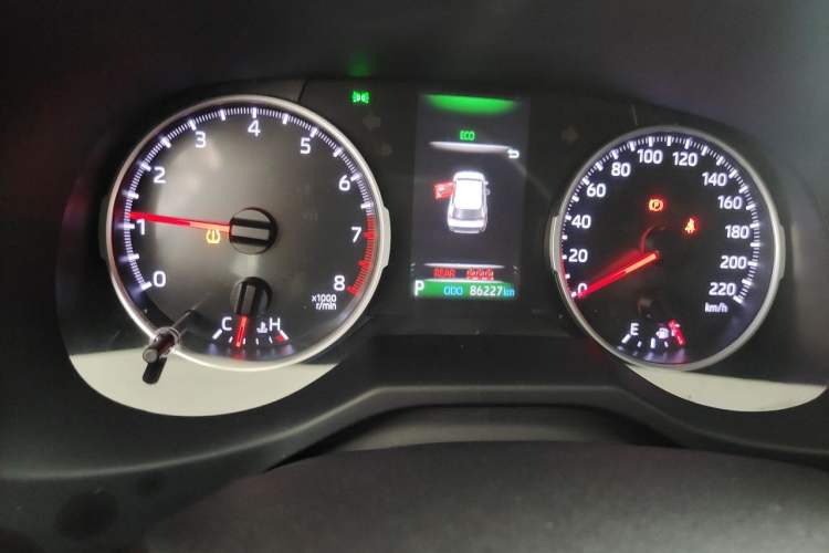 Used Toyota Wildlander 2020 2.0L CVT 4x4 Luxury Edition Odometer Close Up