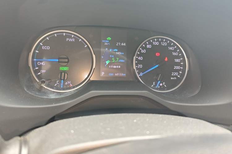 Used Toyota Wildlander 2020 Dual-Motor 2.5L E-CVT Four-Wheel Drive Luxury Edition Odometer Close Up