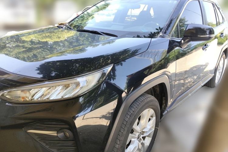 Used Toyota Wildlander 2020 2.0L CVT Two-Wheel Drive Leading Edition Guazi used car, China used car export, Used car for sale, Used cars, Cheapest cars for sale