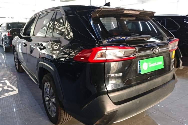 Used Toyota Wildlander 2020 2.0L CVT Two-Wheel Drive Luxury Edition Rear Left 45 Deg