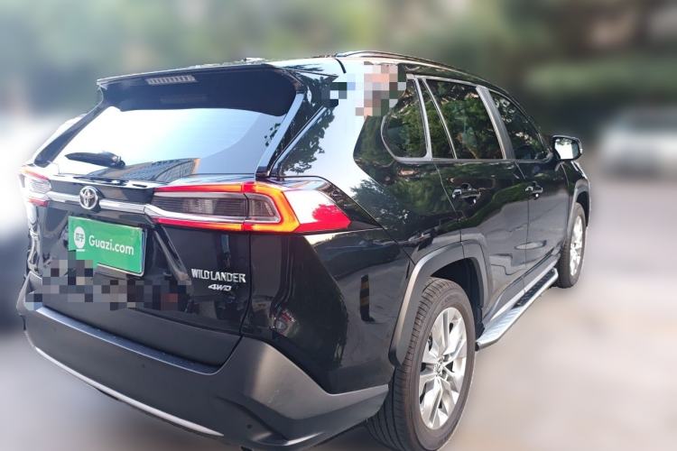 Used Toyota Wildlander 2020 2.0L CVT 4x4 Luxury Edition Rear Right 45 Deg