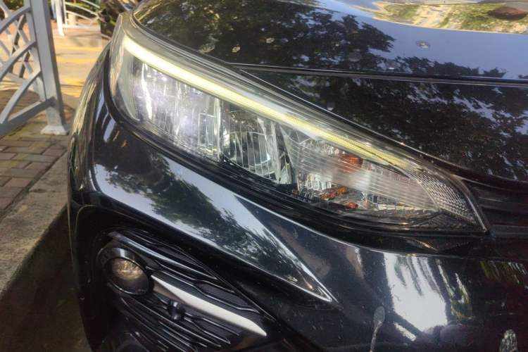 Used Toyota Wildlander 2020 Dual-Motor 2.5L E-CVT Four-Wheel Drive Luxury Edition Right Front Headlight