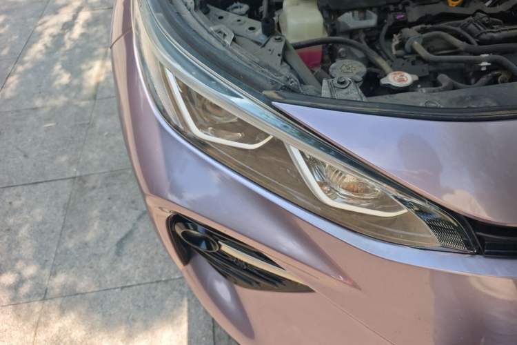 Used Toyota Wildlander 2020 Dual-Engine 2.5L E-CVT Two-Wheel Drive Prestige Edition Right Front Headlight