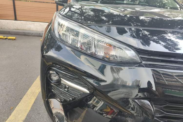 Used Toyota Wildlander 2020 2.0L CVT 4x4 Tech Edition Right Front Headlight