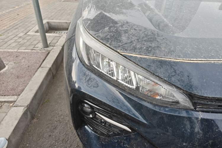 Used Toyota Wildlander 2020 Dual-Motor 2.5L E-CVT Four-Wheel Drive Luxury Edition Right Front Headlight