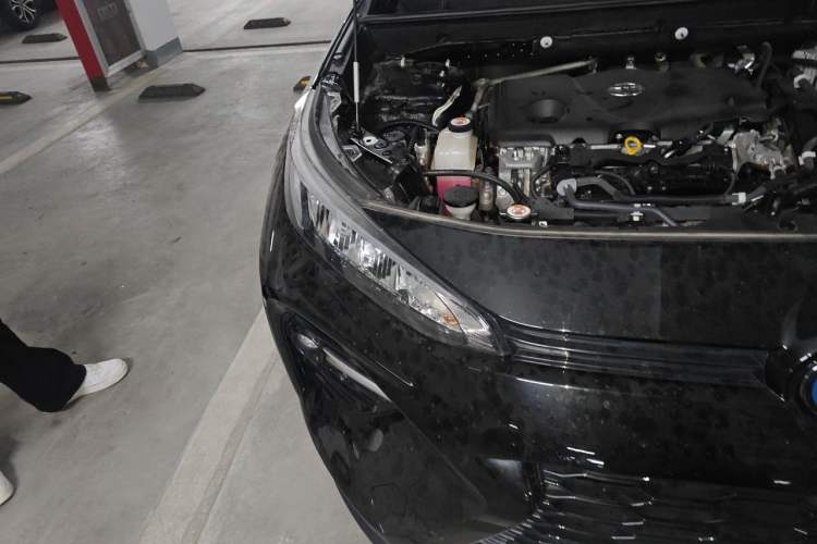 Used Toyota Wildlander 2020 Dual-Engine 2.5L E-CVT Two-Wheel Drive Luxury Edition Right Front Headlight