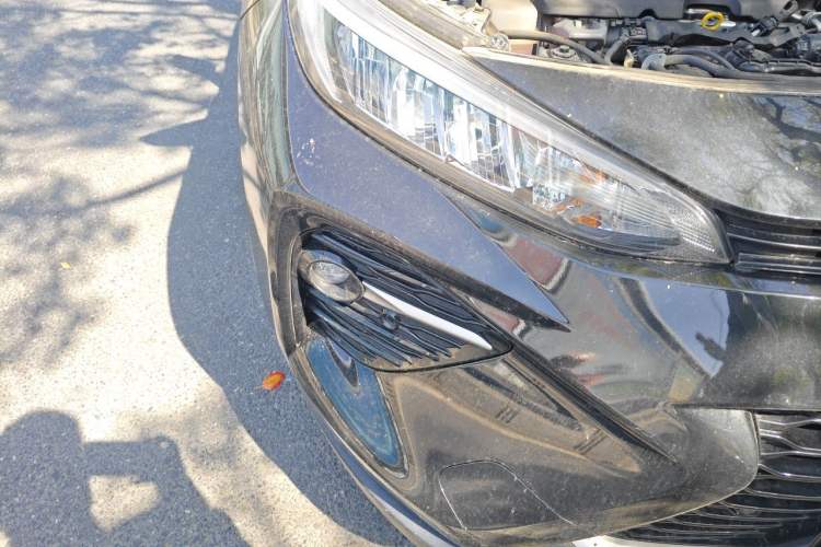 Used Toyota Wildlander 2020 Dual-Engine 2.5L E-CVT Two-Wheel Drive Luxury Edition Right Front Headlight