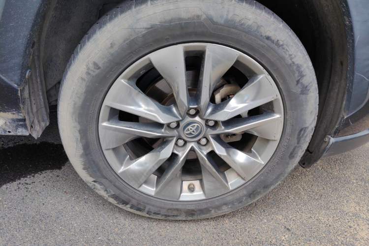 Used Toyota Wildlander 2020 2.0L CVT Two-Wheel Drive Luxury Edition Right Front Wheel Hub