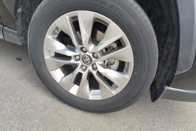 Used Toyota Wildlander 2020 2.0L CVT Two-Wheel Drive Luxury Edition Right Front Wheel Hub